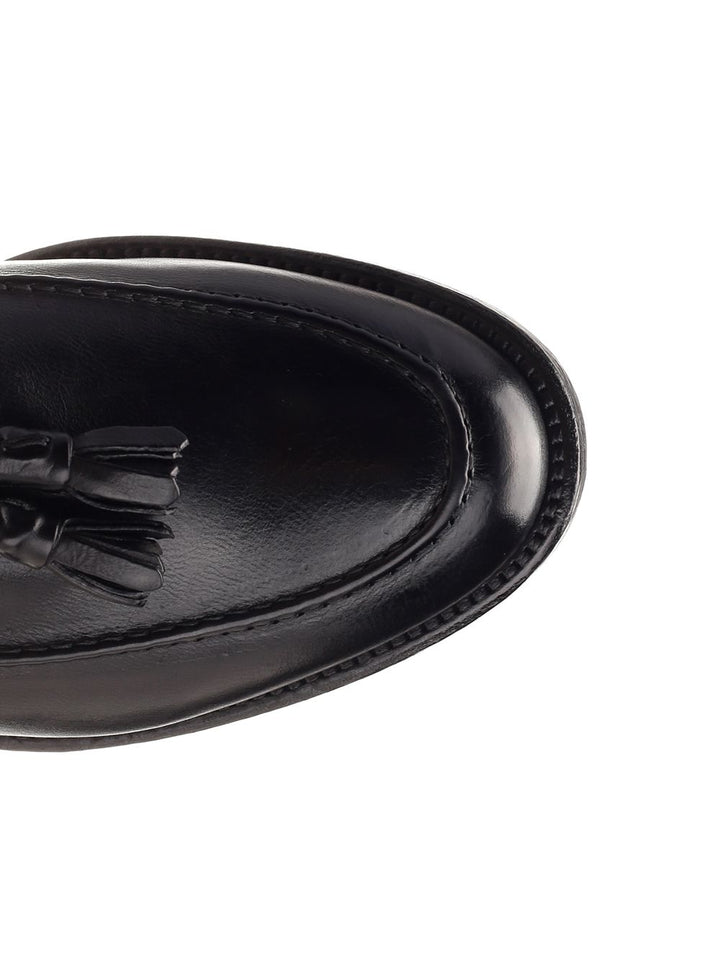 Corvari Leather Loafer With Tassels Loafers - Black | 615e143e22acbb7a27b6b78ad61ff6d3bd297706