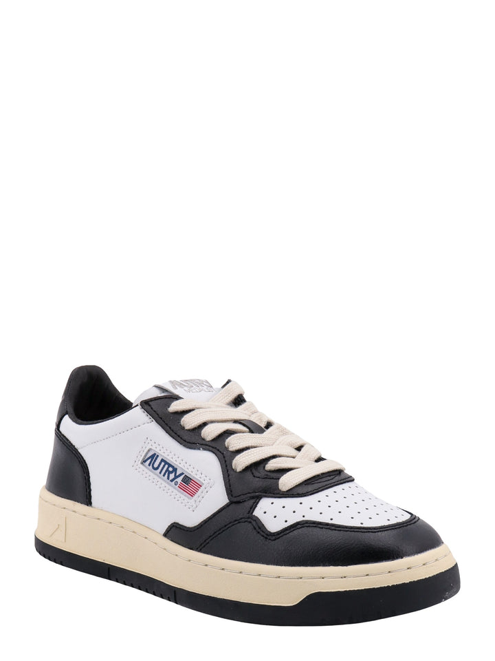 Bicolor leather sneakers