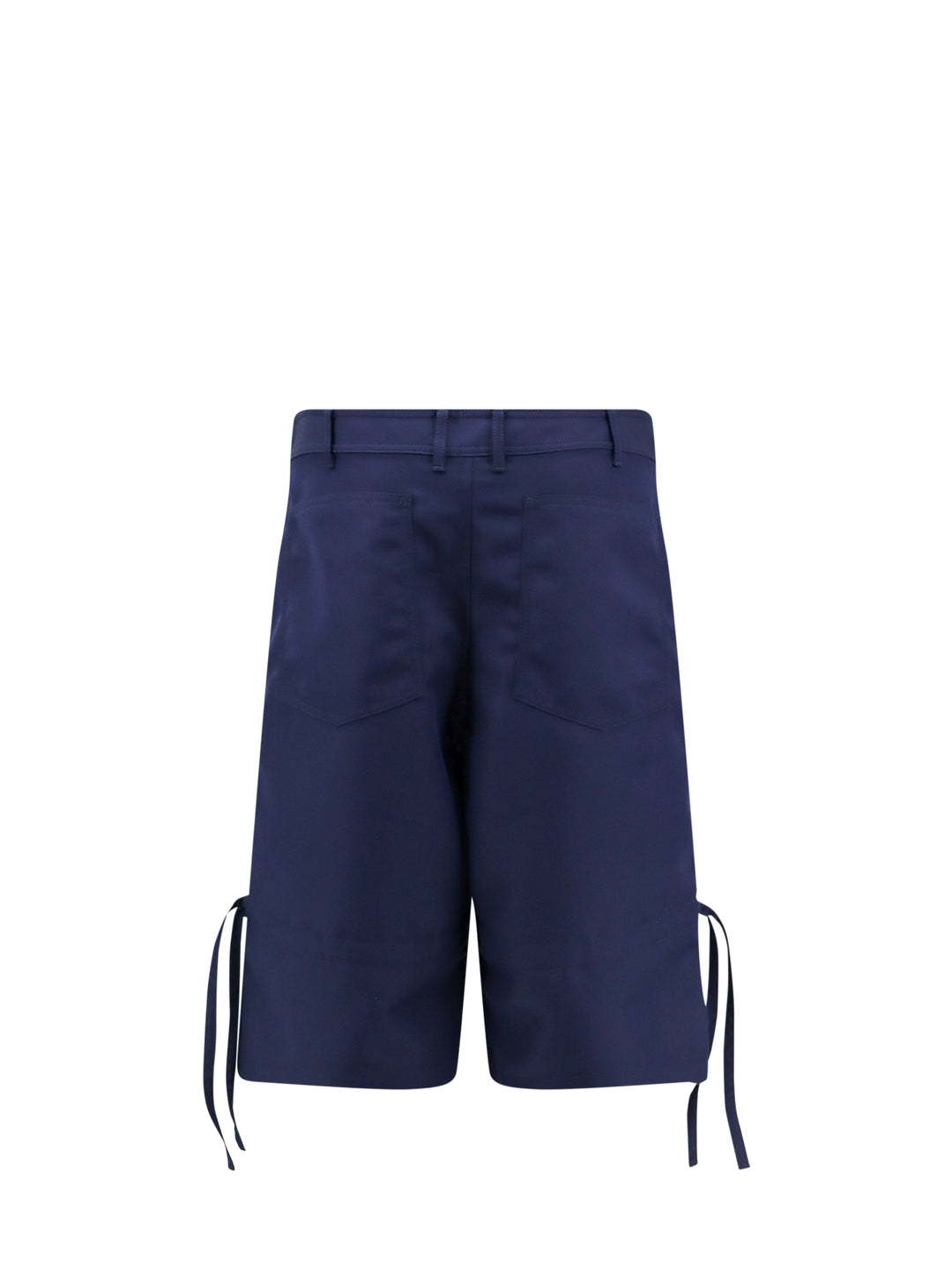 Bermuda shorts with drawstring detail on the bottom