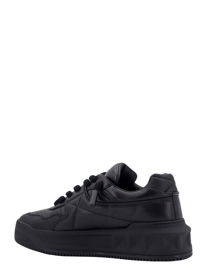 Leather sneakers with iconic stud