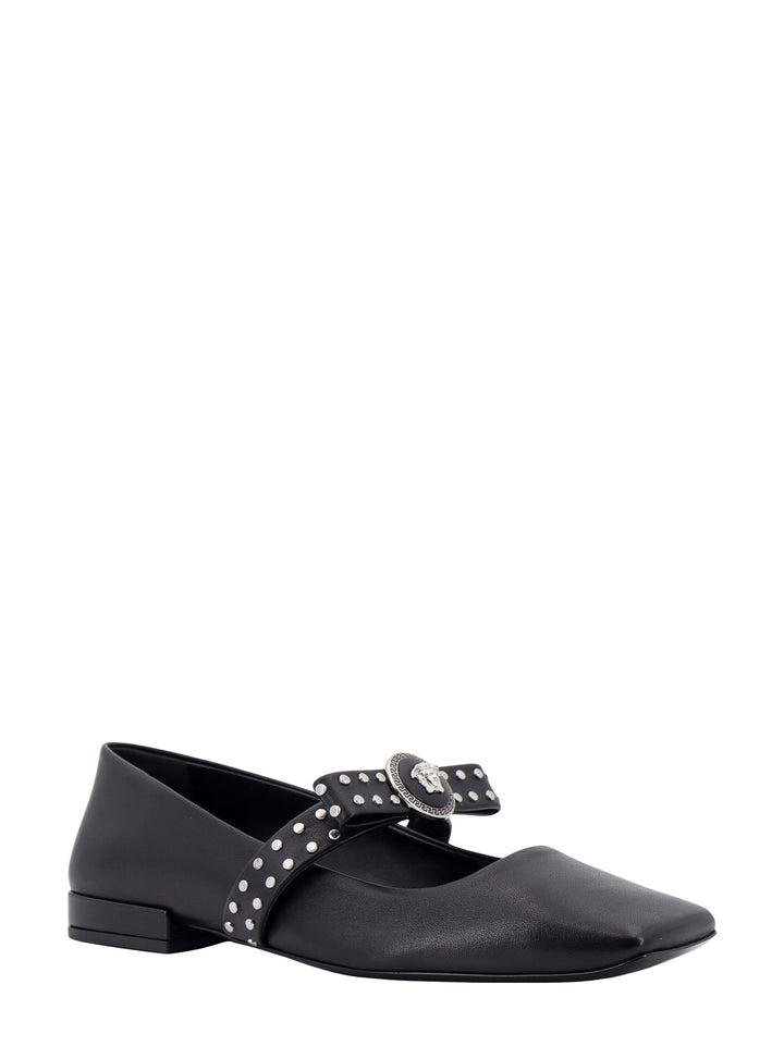 Leather ballerinas with frontal studs