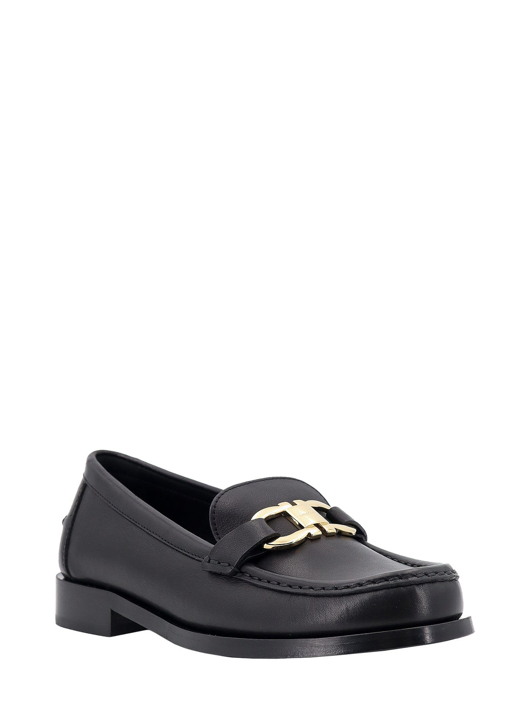 Leather loafer with iconic Gancini detail