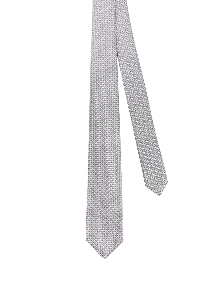 Silk tie