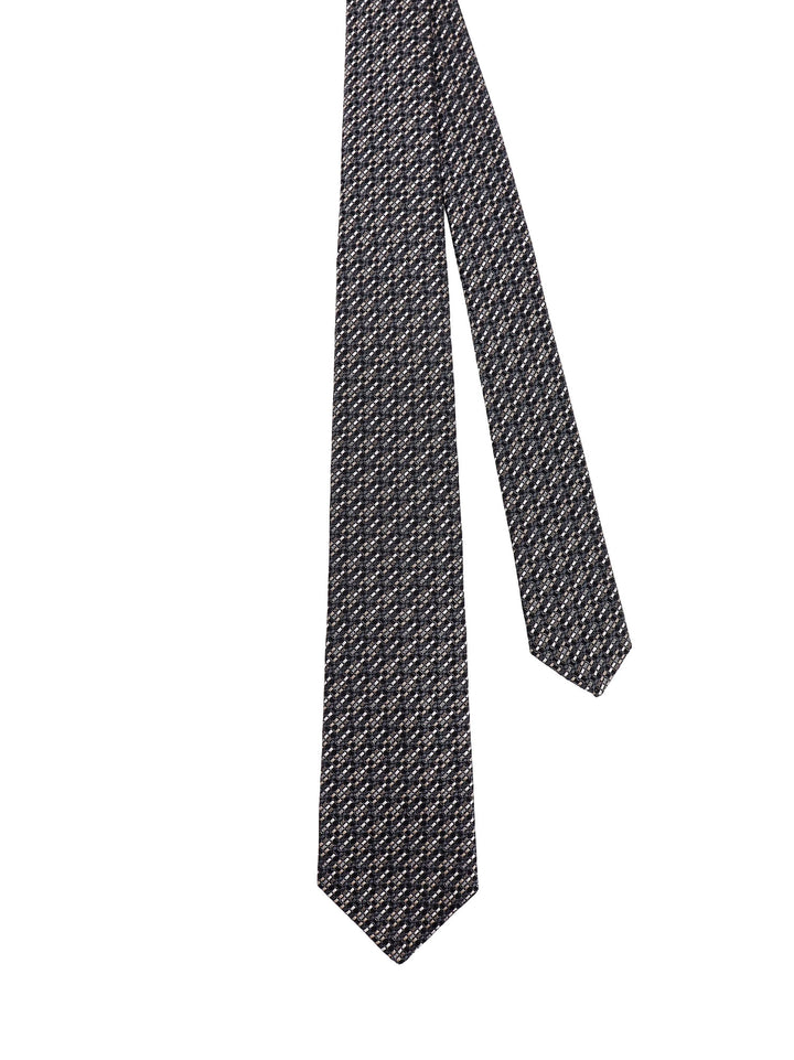 Silk tie