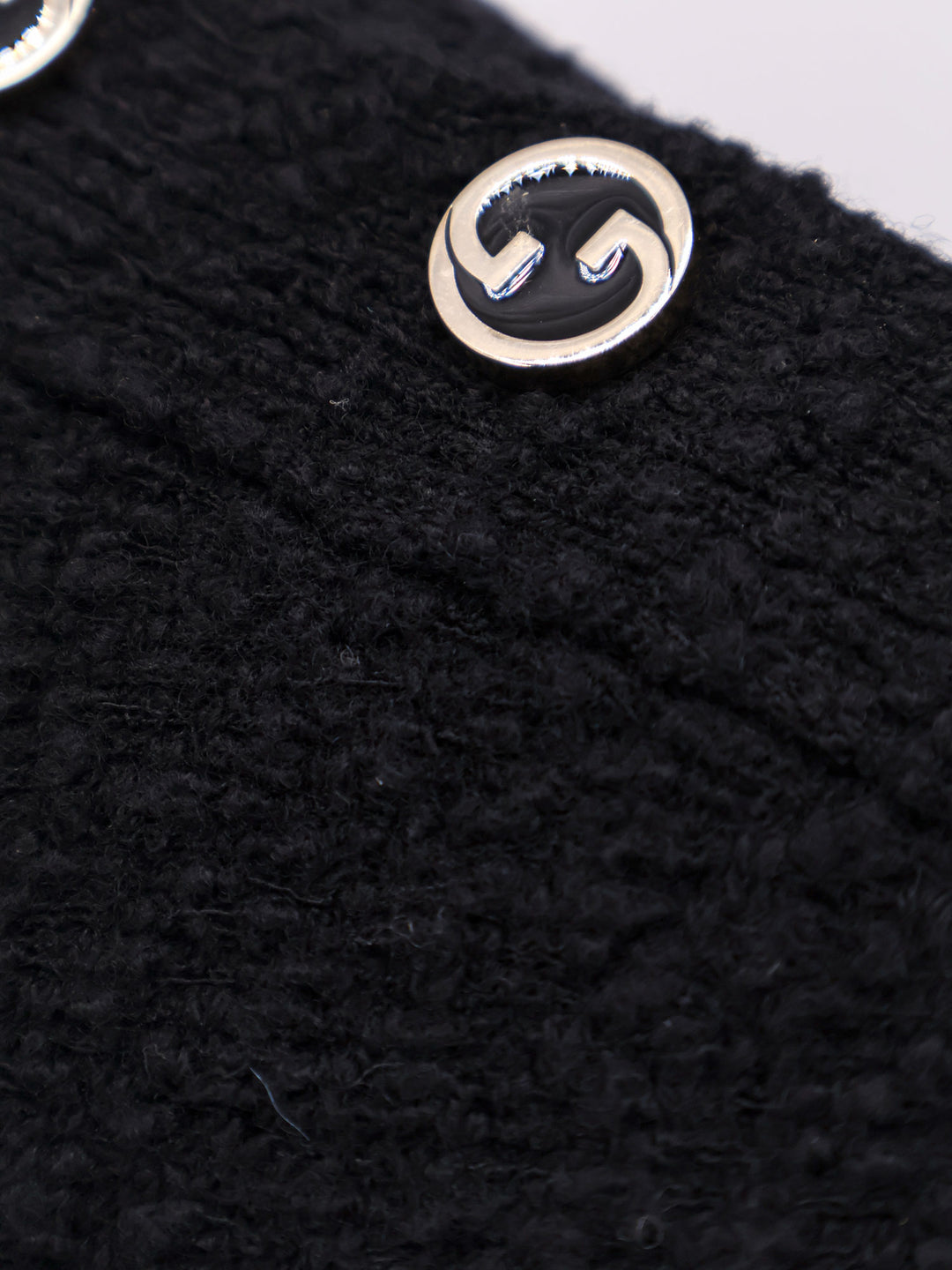 Crew-neck wool sweter with bouclé effect and three GG enamelled metal buttons