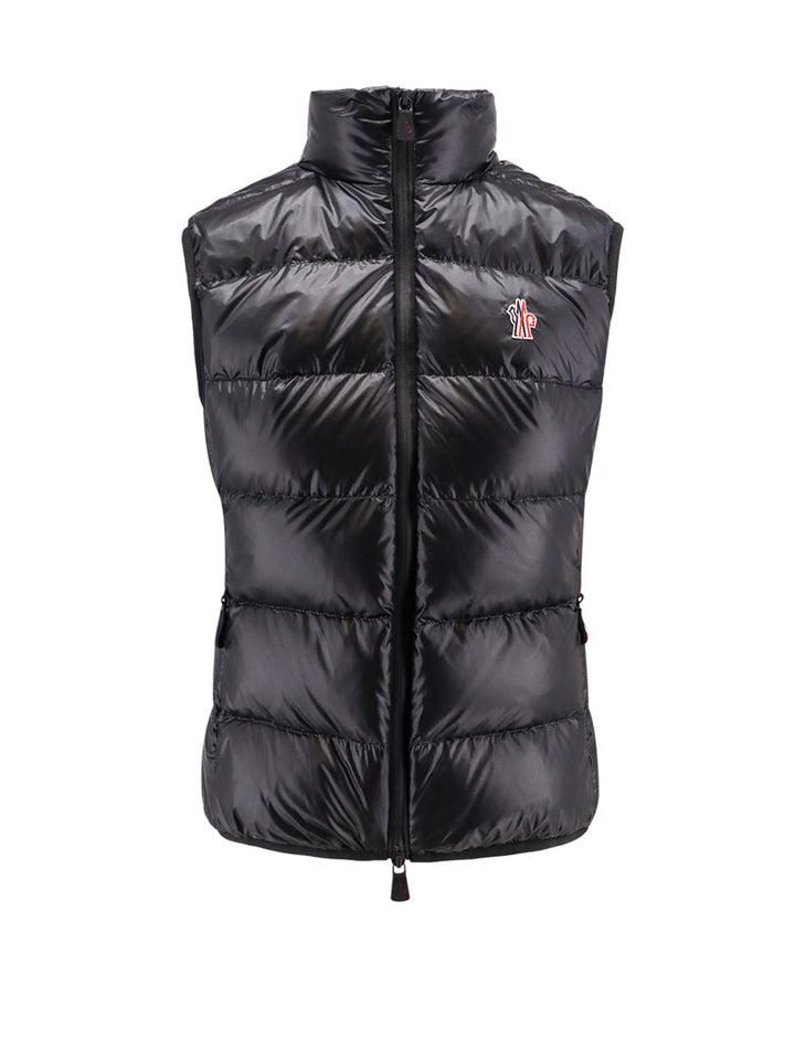 Padded and quilted sleeveless nylon jacket