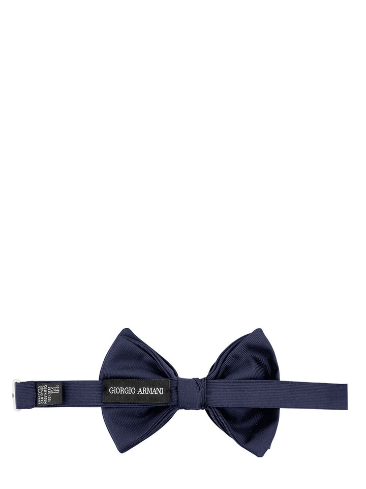 Silk bowtie