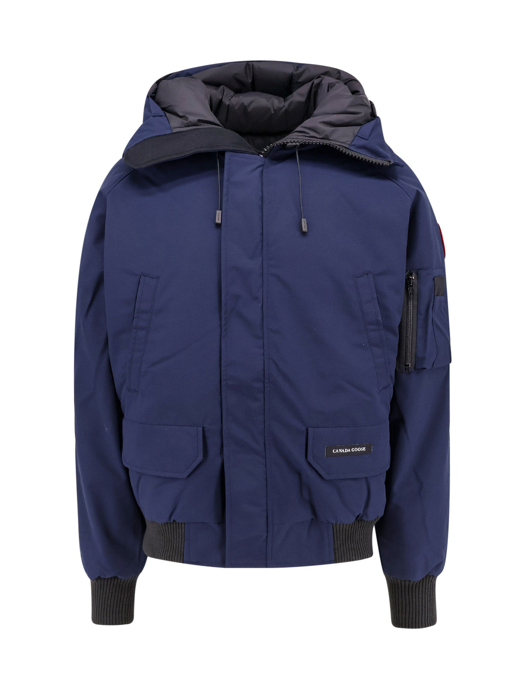 Padded jacket with hood and ribbed profiles