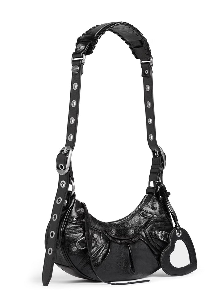 Leather handbag with metal details