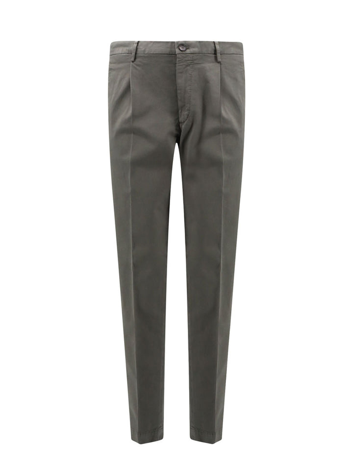 Tapered Fit cotton trouser with pinces and logo tag