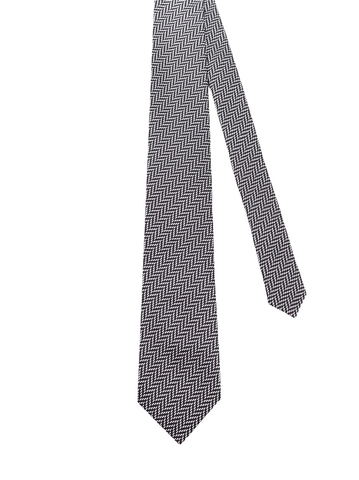 Silk tie