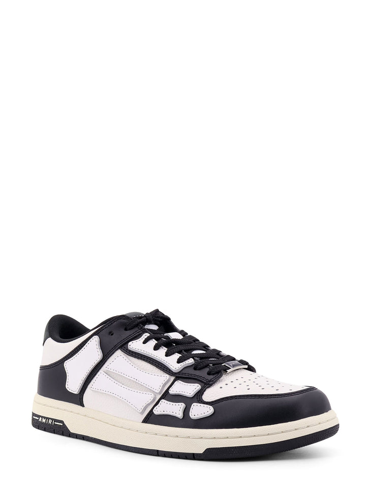 Leather sneakers with contrasting inserts