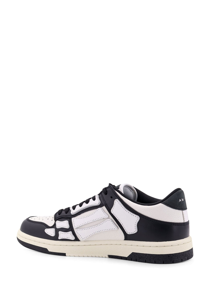 Leather sneakers with contrasting inserts