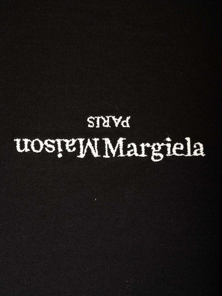 Maison Margiela Maison Margiela T-Shirt - Black | efec9b32f552dcf9d81674fece5b4dcc59ec0641