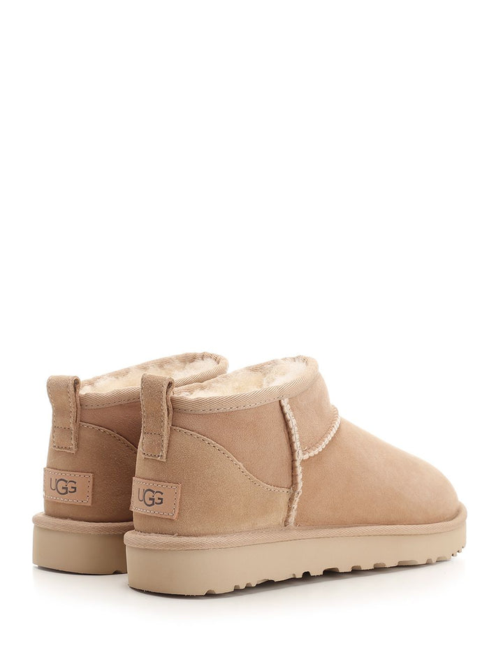 Ugg Classic Ultra Mini Boots - Black | c4806b8efb1330931b59a366f82ad63fa1b902b1