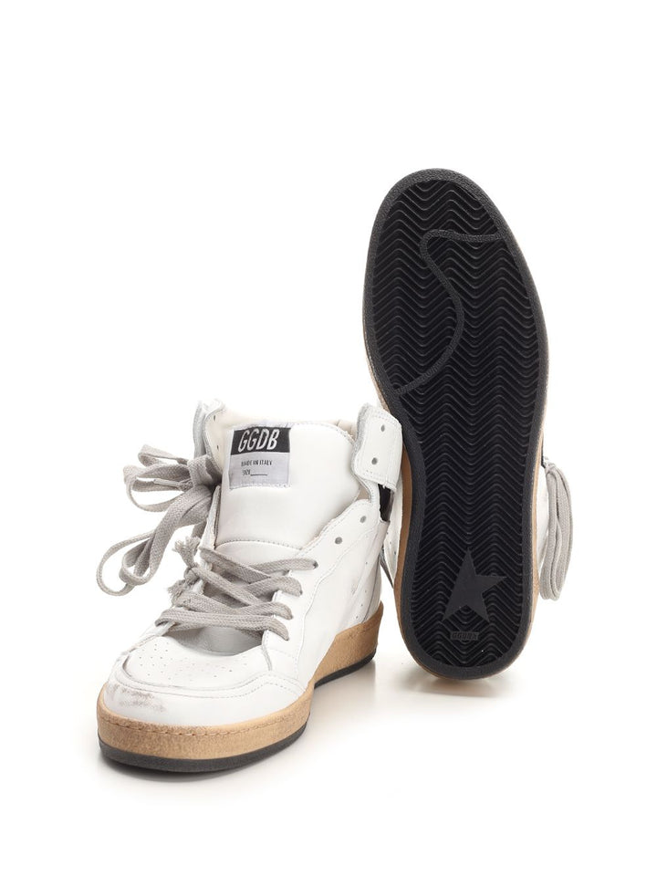Golden Goose Deluxe Brand Sky-Star Sneaker Sneakers - White | a862312aec9541fde1fbd9a57b17accf2240379c