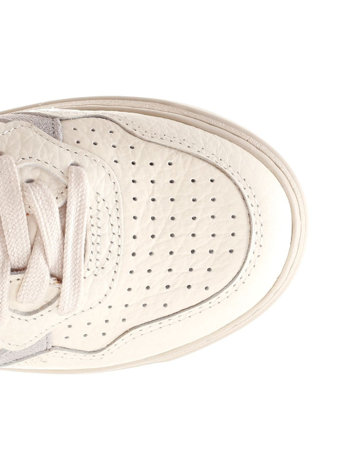 Autry  Medalist Low Sneakers - White | b03236465aff462775a1ad6be4adeb04722d2155