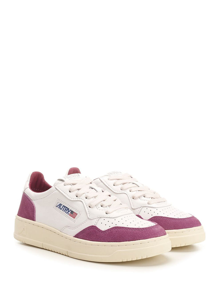 Autry  Medalist Sneakers - Rose | 653b2fdd6ee382ca3a7353a99680a16c4c83cbc6