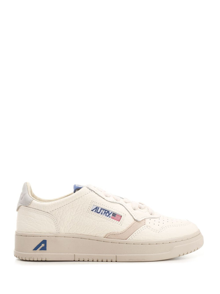 Autry  Medalist Sneakers - White | bec8ec5f7a036cea3a84b09631c882aa0eaf24ee