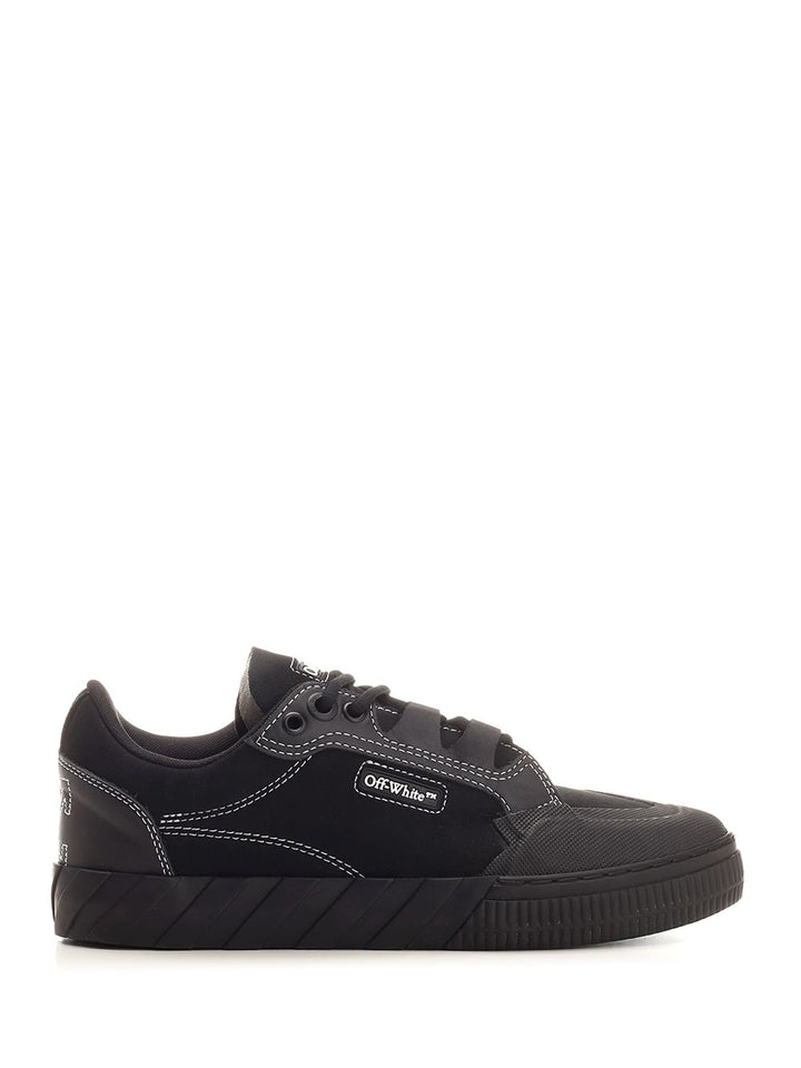 Off-White Vulcanized 779 Sneakers - Black | 8e0dad7b5eeb765d1809f4547dc27236d4e5efe7
