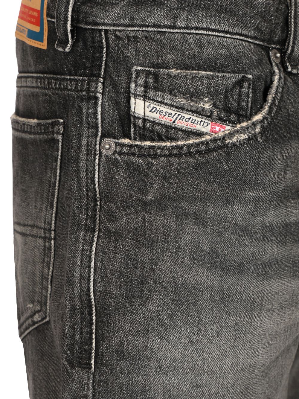 Diesel D-Fin Trousers - Black | 797c0680f853800a9de67d3978565b0b1ef0070d