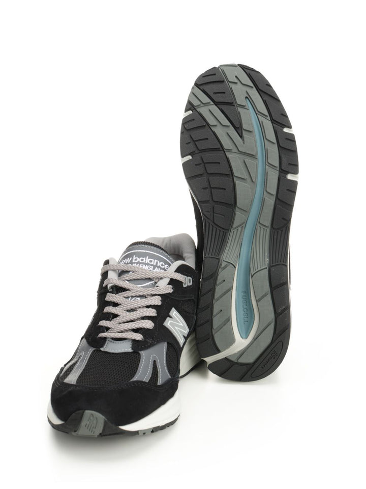 New Balance 991 Sneakers - Black | 68b9b481ce8b7a46ab0abe4e8cac908ea00ec3e5