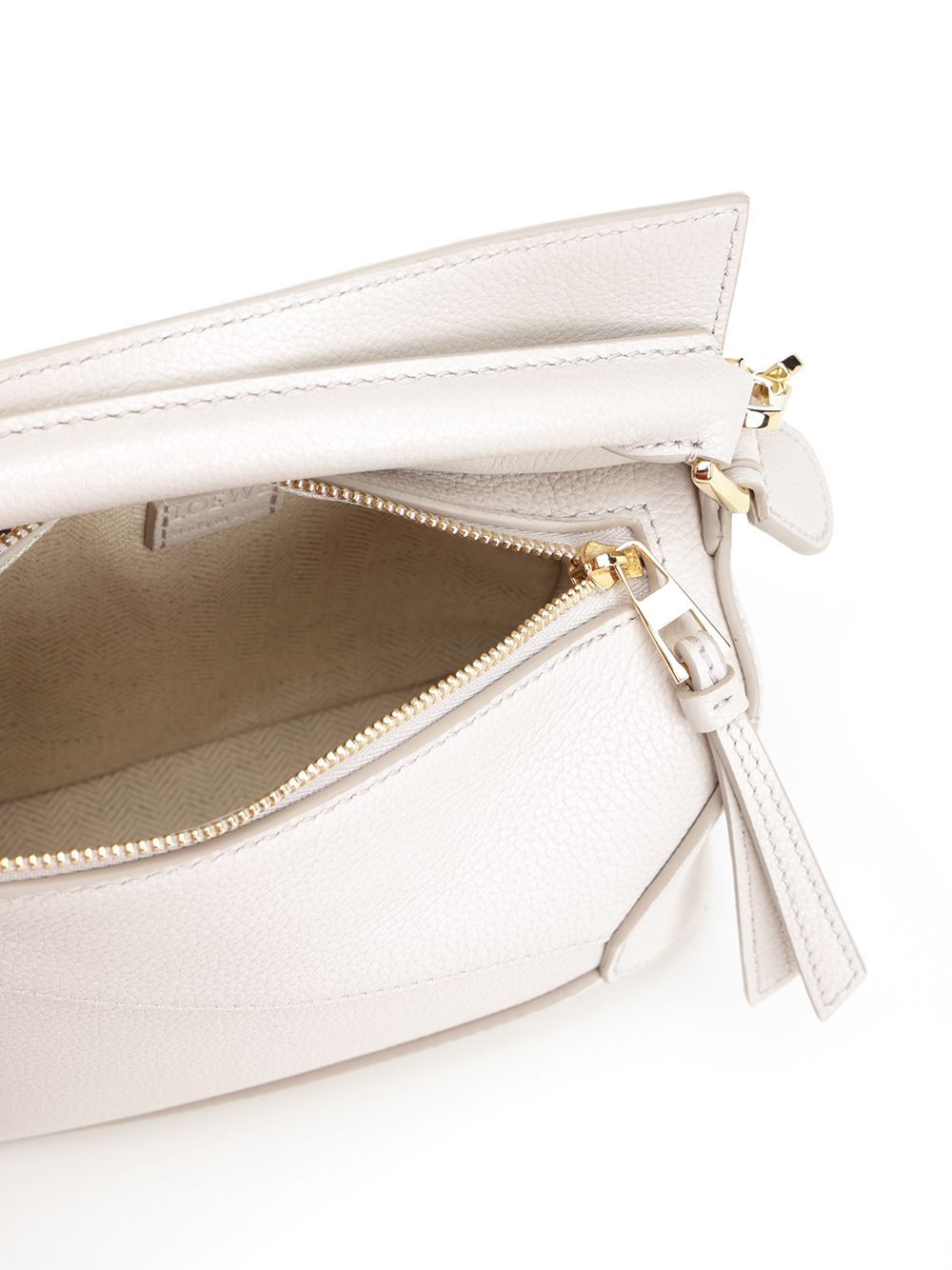 Loewe Puzzle Edge Handbags - White | 52a7cce51bcf7c8599266ebf2764caed9b24665c
