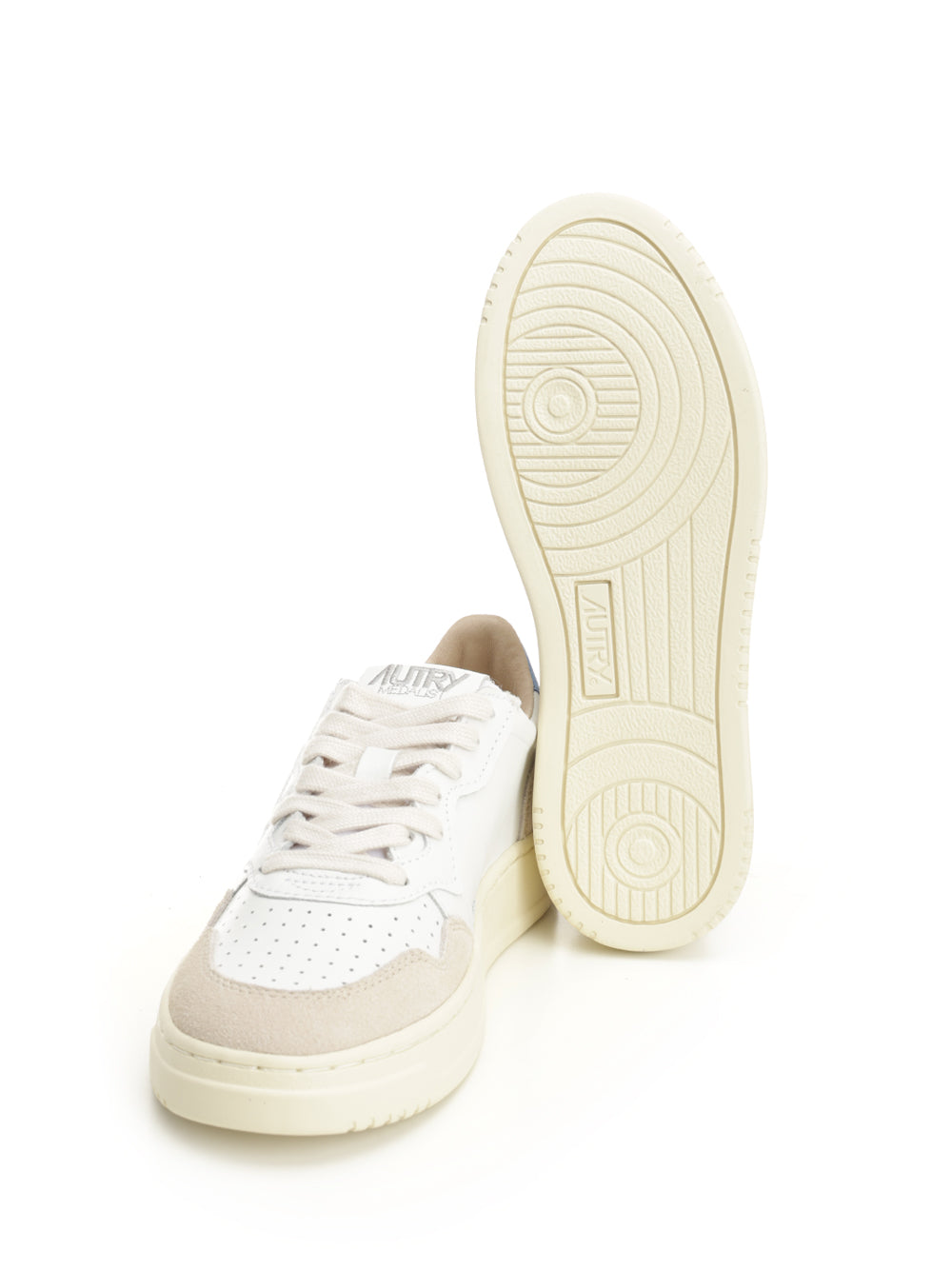 Autry  Medalist Low Sneakers - White | f9848f9b32c97d8fbdb360ed56e45c5b7fb0d061