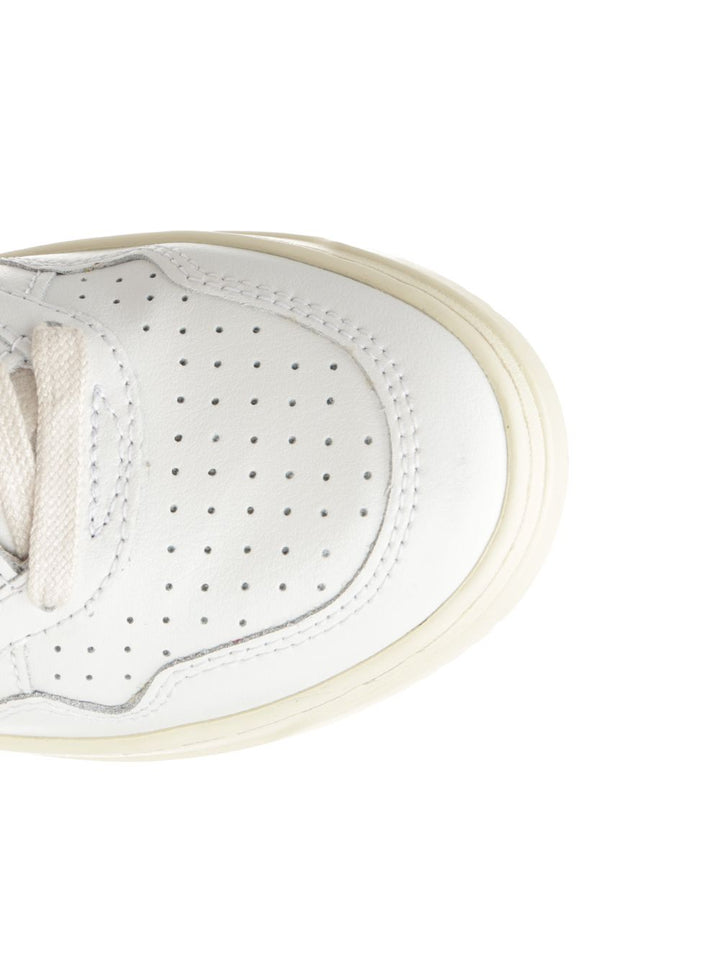 Autry  Medalist Low Sneakers - White | 37673b08fd82a34a830679c4d3fde840c7232cfc