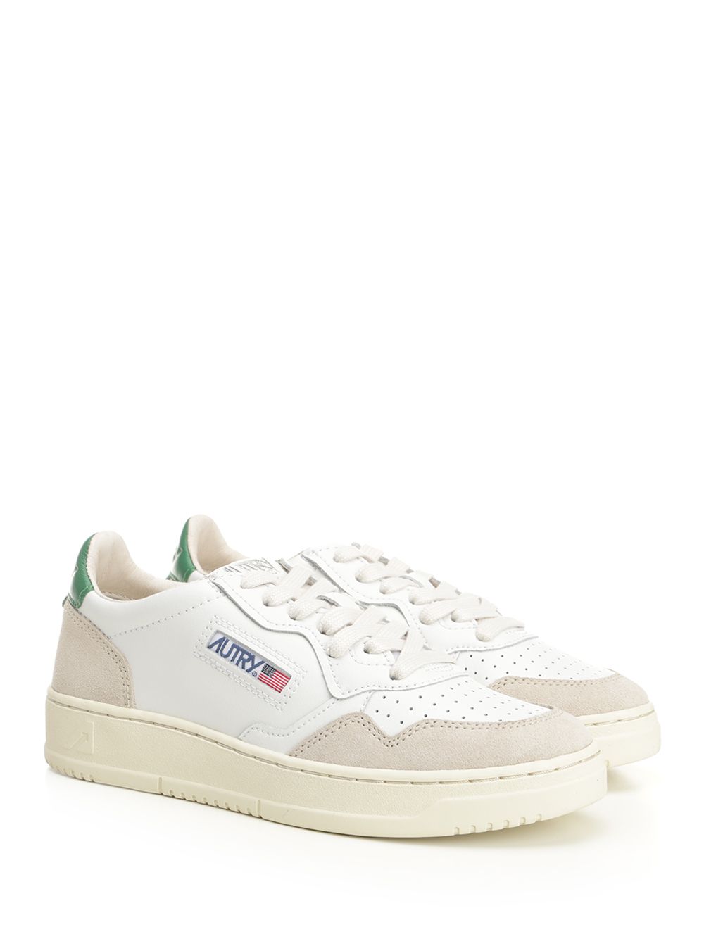 Autry  Medalist Low Sneakers - White | fb83d025311eddd6e0d73d3b95d6b0cc560acf1e