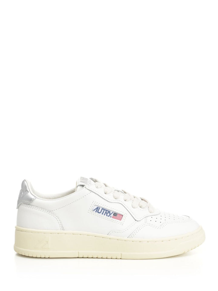 Autry  Medalist Low Sneakers - White | 41a12d55b91367479f8005530ddbc872069e7fb2