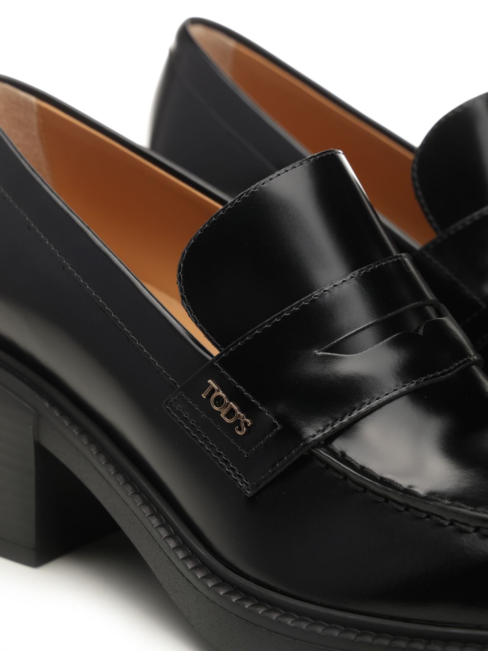 Tod'S Leather Moccasin Loafers - Black | 2bb1476d8989253ae6fc97b43475128e07ebb56b