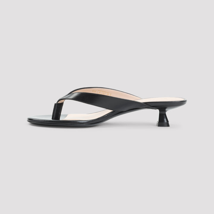 Stuart Weitzman Sandals - Black | 88315d377fddb35d46b34776ee954bd7e2b43f5c