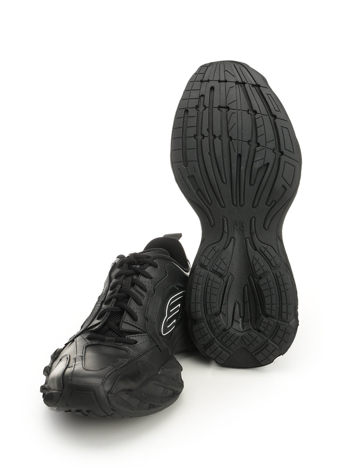 Balenciaga Monday Sneakers - Black | 0512a431bd250f7e0c52c021ac86ce7f95c6d861