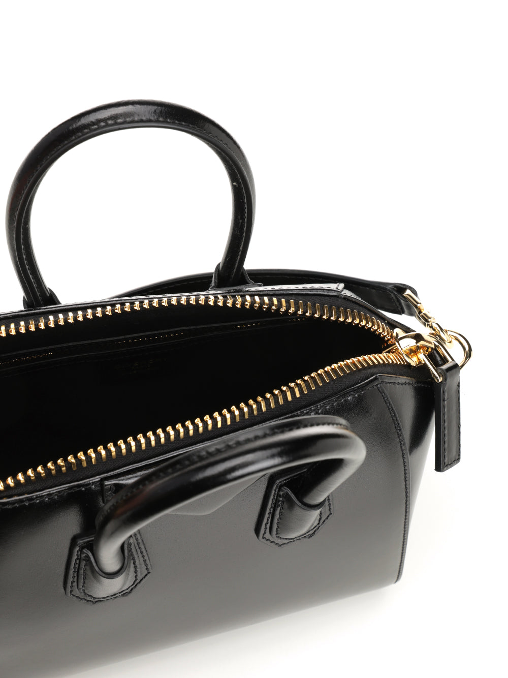 Givenchy Antigona Handbags - Black | 96598978494b5df18775126a86f8f703eab44718