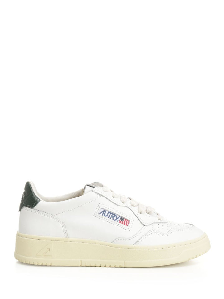 Autry  Medalist Low Sneakers - White | 1a025c0da6993d44af148950372eb705c0760e64
