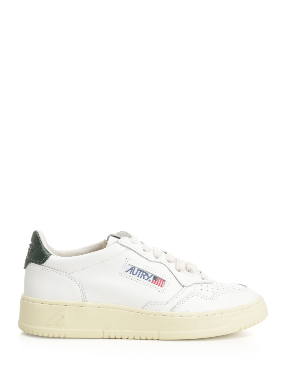 Autry  Medalist Low Sneakers - White | b4872eac608c3c3fcf20242e469bbab7145033e8