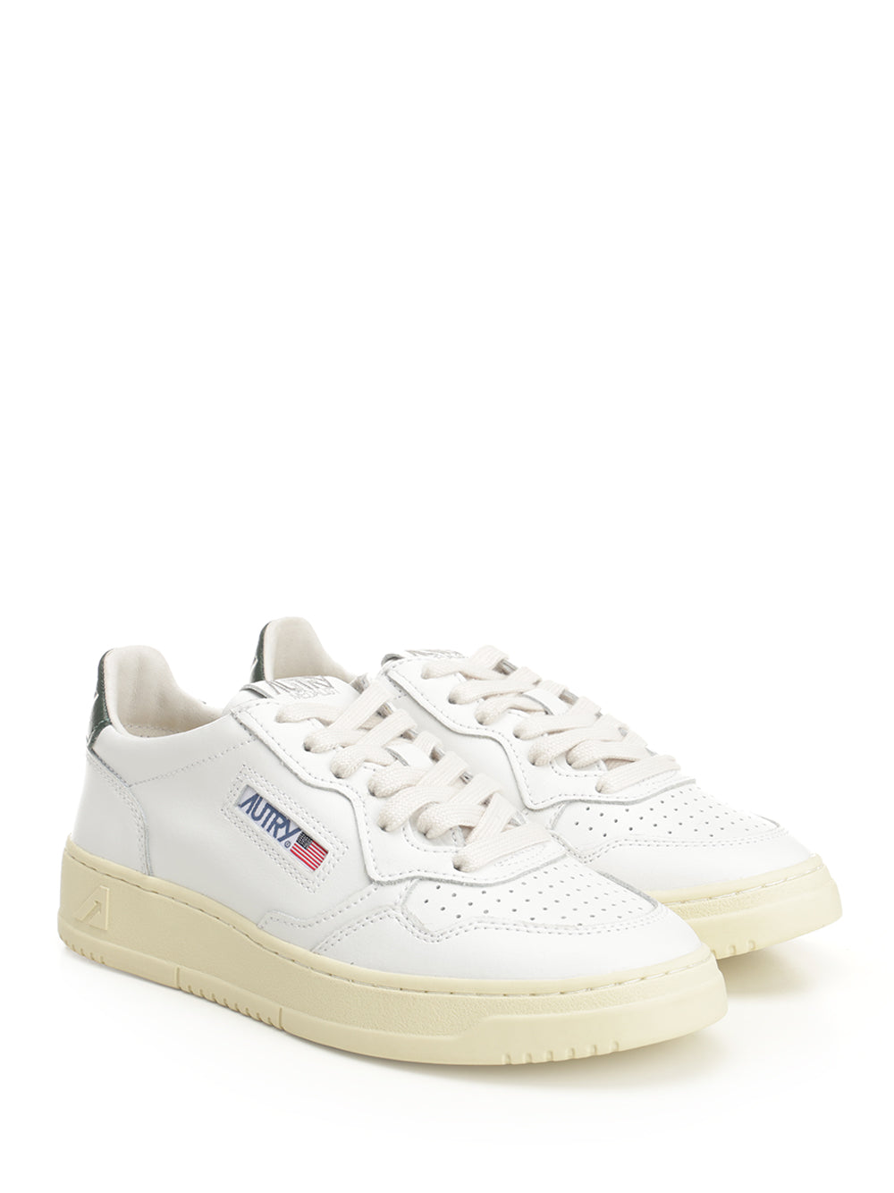 Autry  Medalist Low Sneakers - White | c2e2b7443c3b42fb10e7ecda868b6f5b7dd035cb