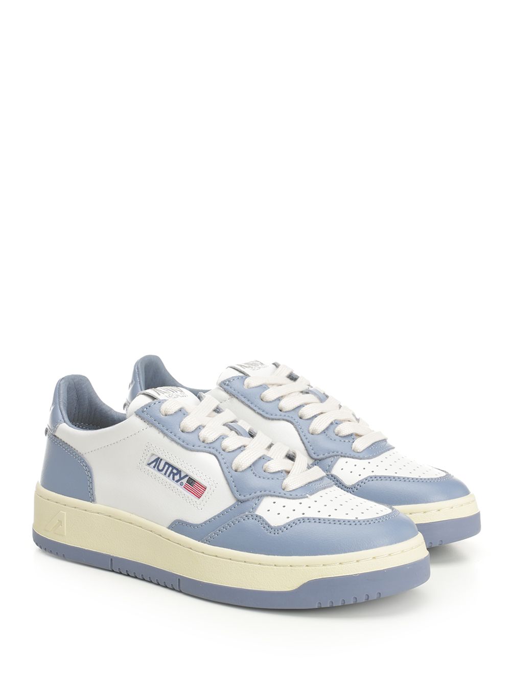 Autry  Medalist Low Sneakers - Light blue | 7f6644716d61d911e1a8bcb9dcd0abc47e8b6127