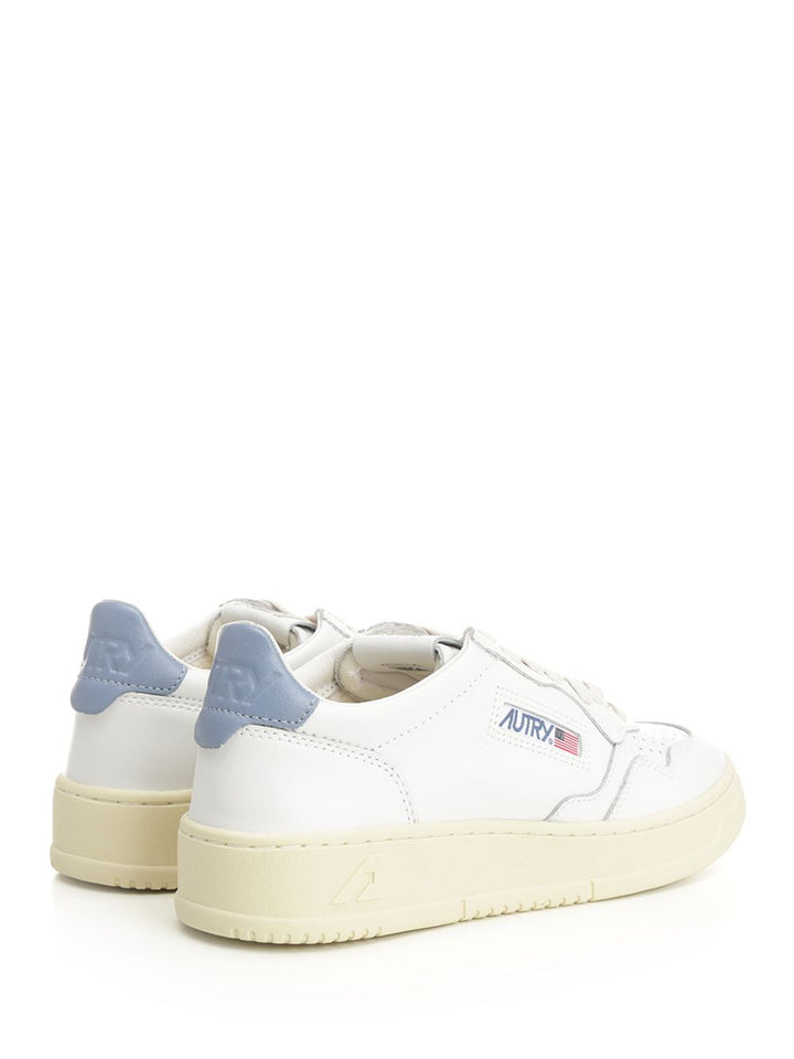 Autry  Medalist Low Sneakers - White | e8b266810365c07f1d14b92a4180e13ec5335993