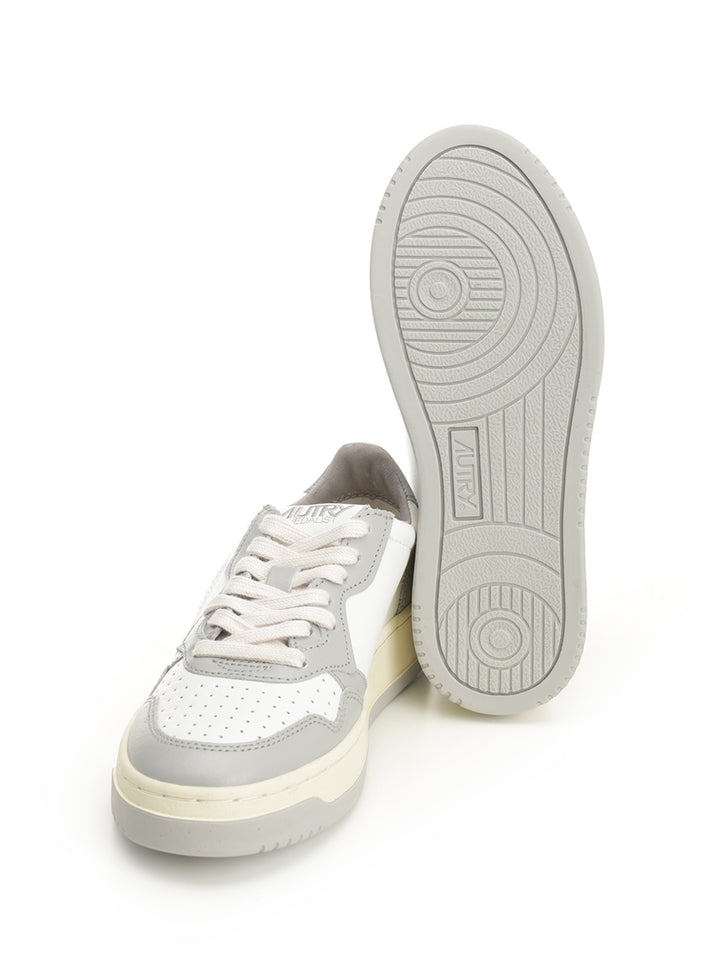 Autry  Medalist Low Sneakers - Grey | 44cd1e386d1660d8517616d314b4784f4538cda1