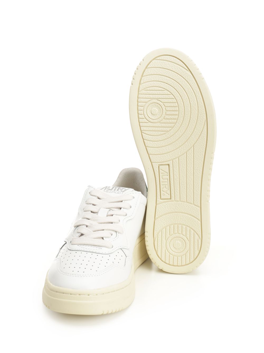 Autry  Medalist Low Sneakers - White | f0f8f558888d1edd9373d73619d1b71b212b90c3