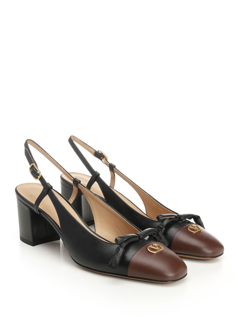Valentino Garavani Valet Du Roi Pumps - Black | 0b99086e1b9e67586cd4170d9d2f6e4a3f80eb49