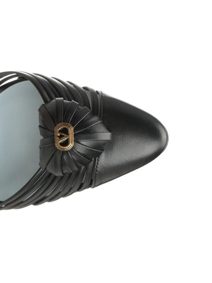 Valentino Garavani Sandal Royal Pumps - Black | abfefd65e49e87e102fccc0bb648140a0c61ec23