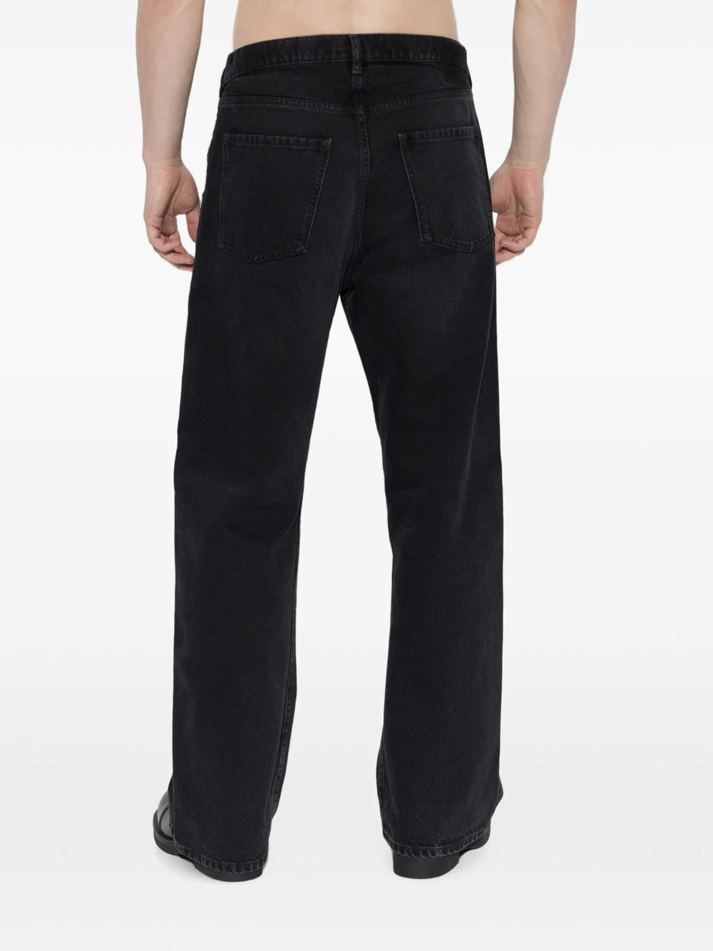 Maison Martin Margiela JEANS - Black | 965b0fae8e32e5f2c3e1a9b7a7bed50842eff658