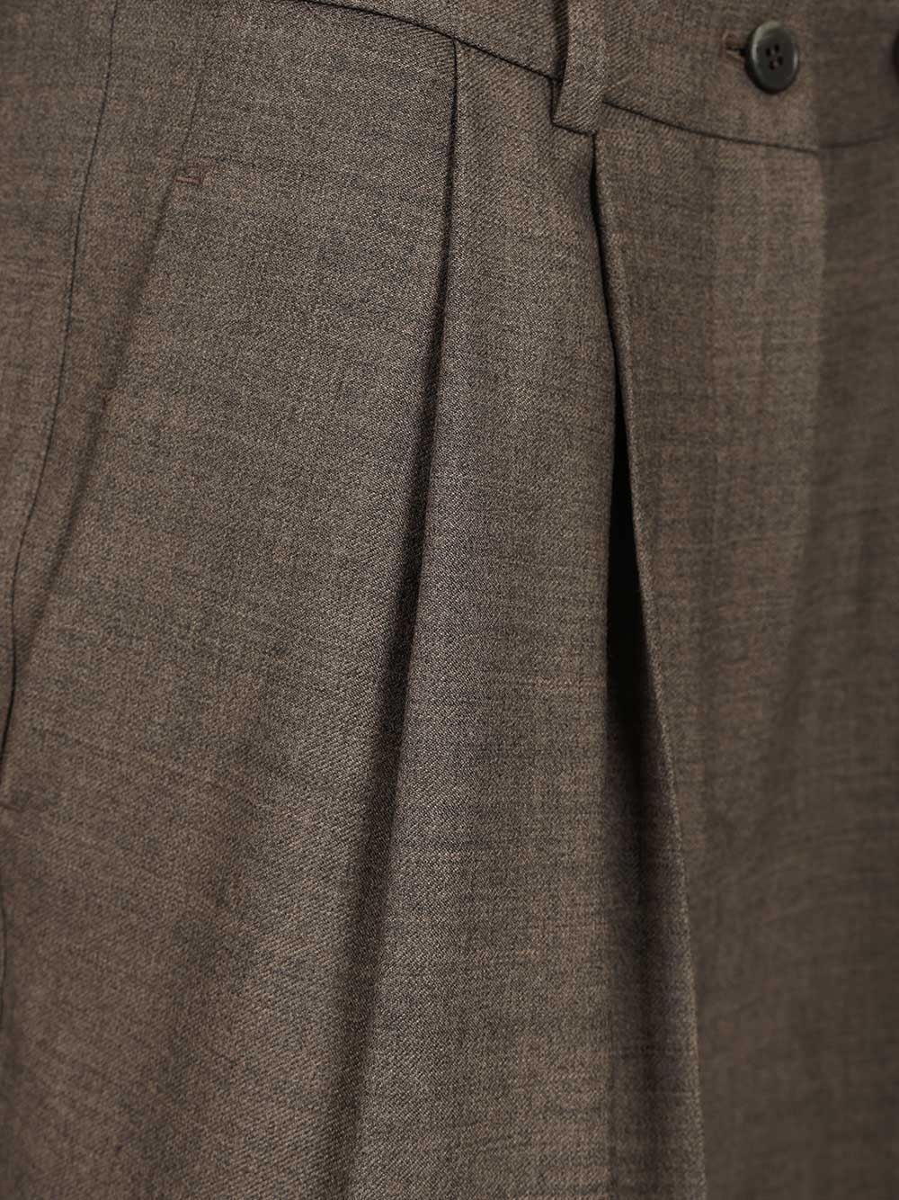 P.A.R.O.S.H. Wool Blend Pleated Shorts Trousers - Grey | 670a286715e2547edf62396f0d2ce12e971cddb4