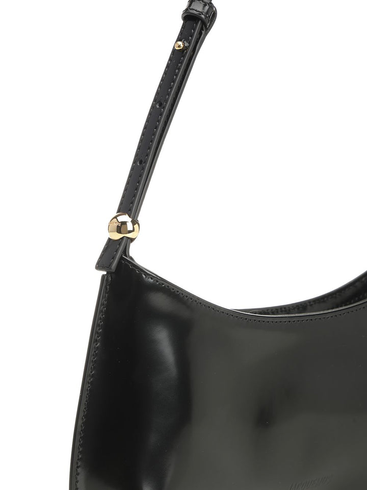 Jacquemus Bisou Shoulder Bags - Black | 70e16ac3ff9d83aeb3b22064f1f6ae860898bd36