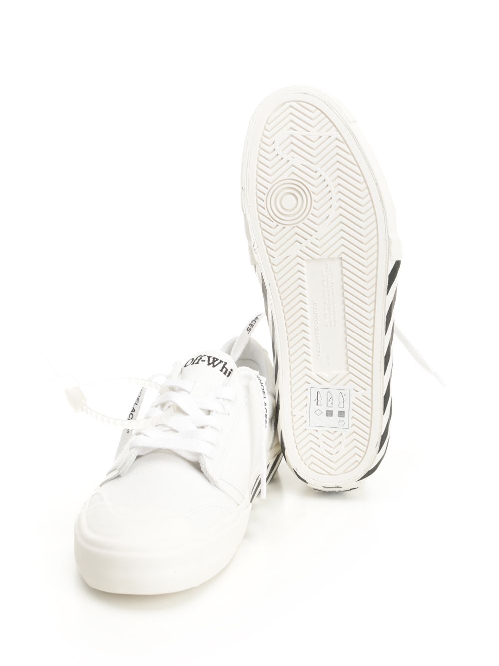 Off-White With Laces And Logo Sneakers - White | 9d72051ddcbe3ead917eab18585356e723346526