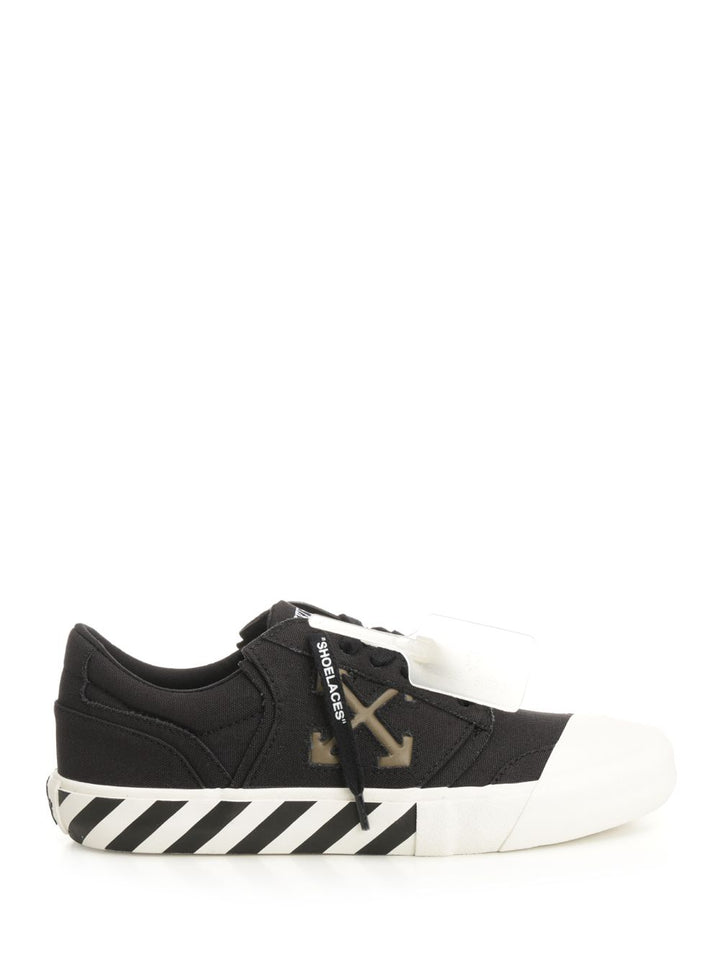Off-White With Laces And Logo Sneakers - Green | f59cac74898651801404503cc2d17597e5a1e5a2