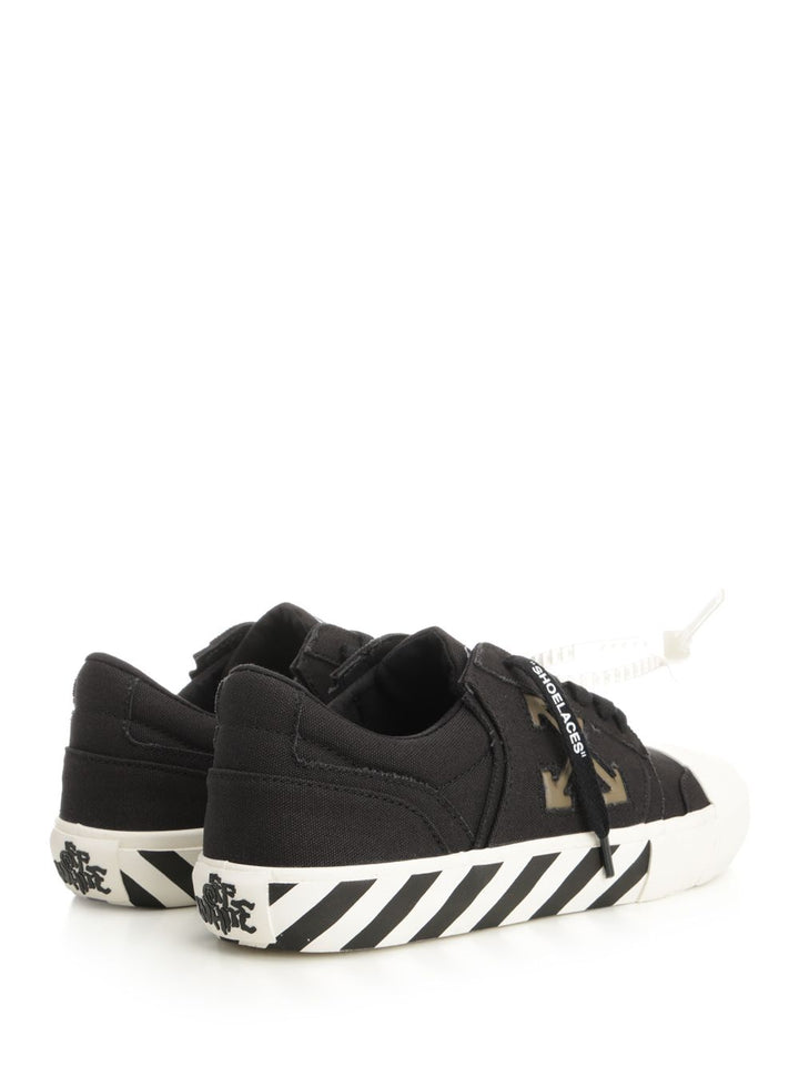 Off-White With Laces And Logo Sneakers - Green | e2fac06d657d0e1f83f95f8ef1f217be294798a8